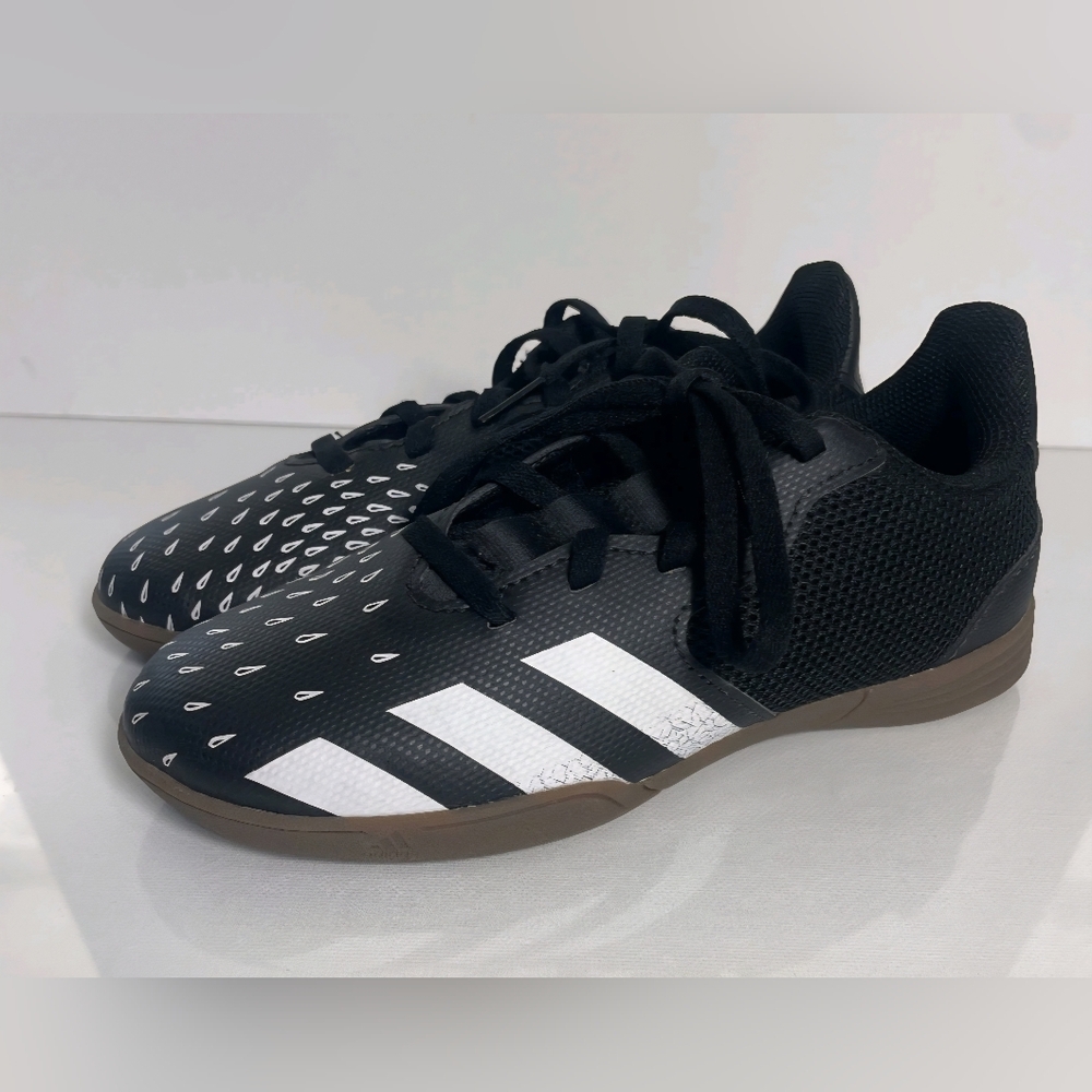 Adidas Kids Indoor Predators
